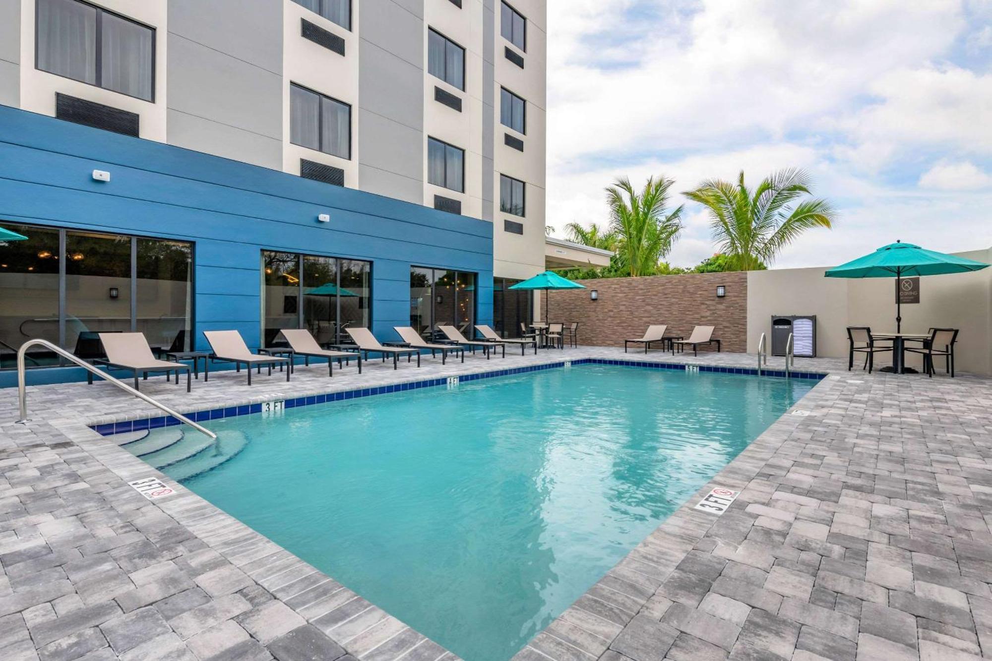 Comfort Suites Stuart-Hutchinson Island Esterno foto