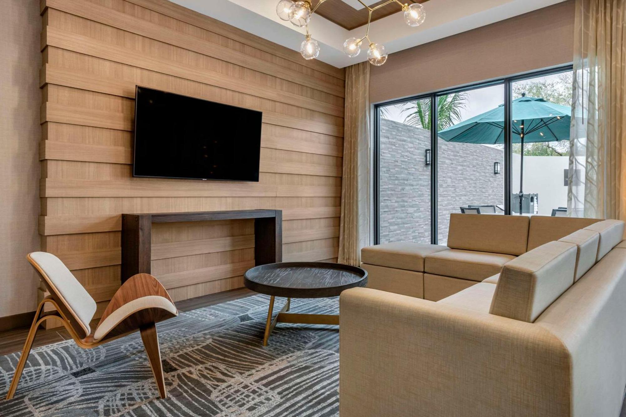 Comfort Suites Stuart-Hutchinson Island Esterno foto